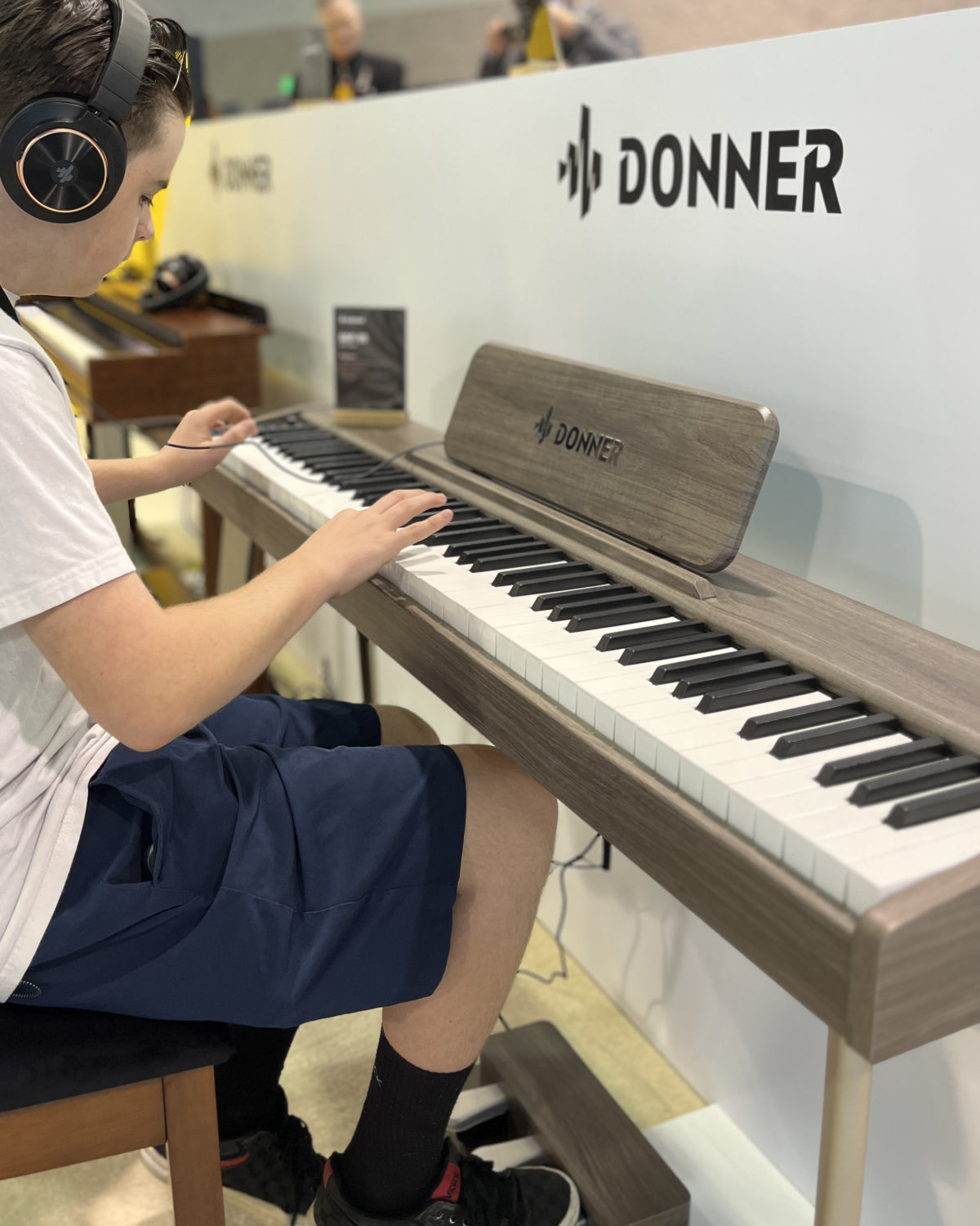 Donner DDP-60 Compact Upright Semi Weighted Digital Piano