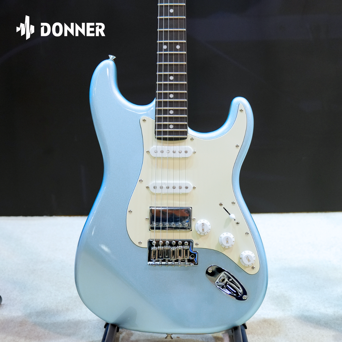 Donner DST-152 39 Inches Electric Guitar Kit HSS Pickup Coil Split Solid Body Electric Guitar with Amp/Bag/Accessories donner music au 
