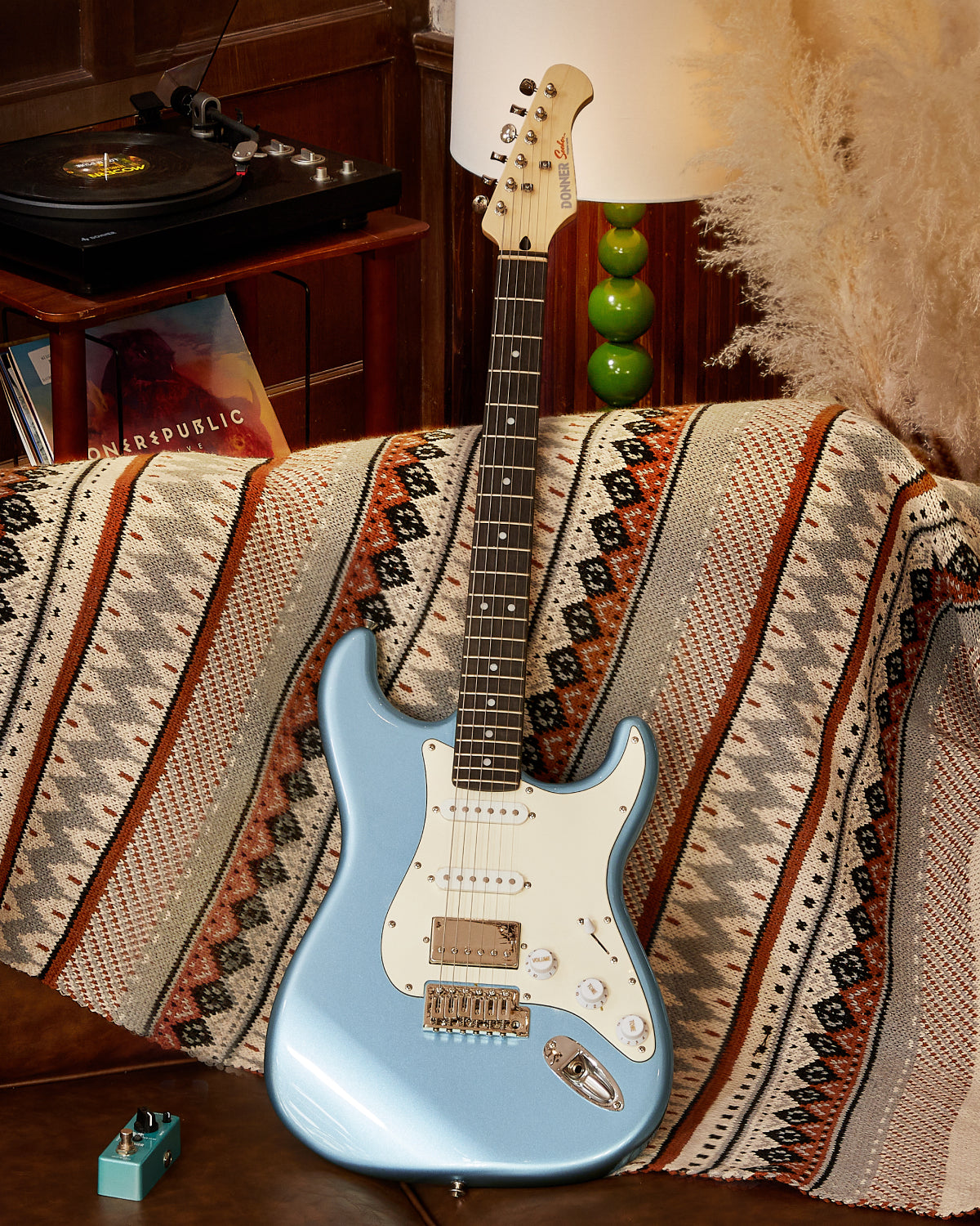 Donner DST-152 39 Inches Electric Guitar Kit HSS Pickup Coil Split Solid Body Electric Guitar with Amp/Bag/Accessories donner music au 