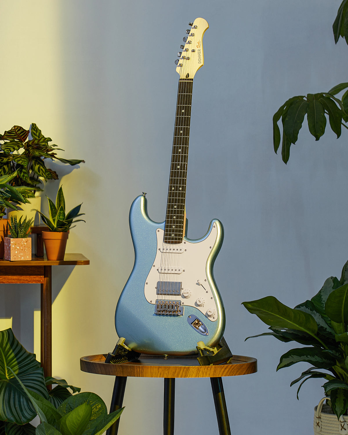 Donner DST-152 39 Inches Electric Guitar Kit HSS Pickup Coil Split Solid Body Electric Guitar with Amp/Bag/Accessories donner music au 